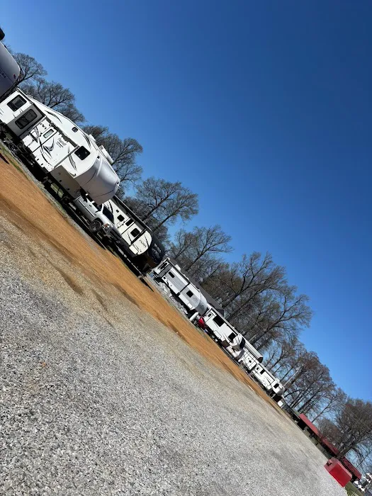 R & D Lakeside Campground 4
