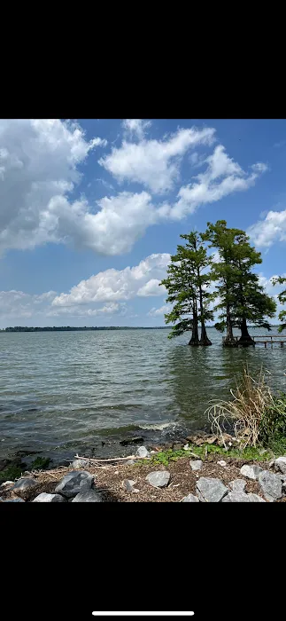 R & D Lakeside Campground 6