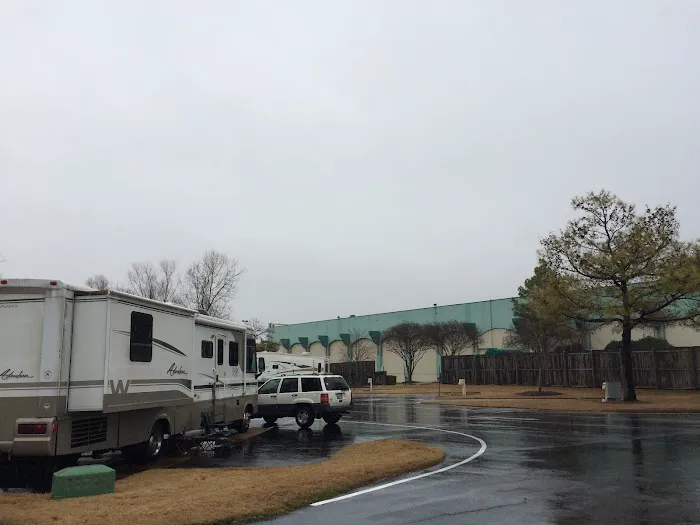 Hollywood Casino RV Park 7