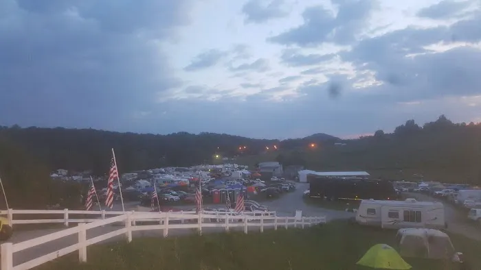 Hick's White Top Campground located near Bristol Nascar Racetrack 2