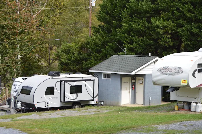 Island Park Campground 5