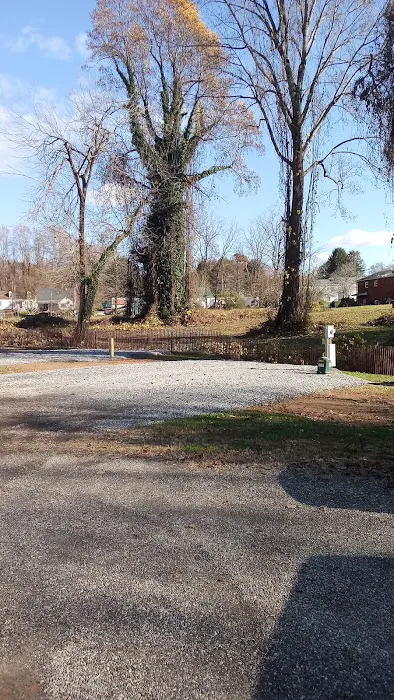 Creekside RV Park 8