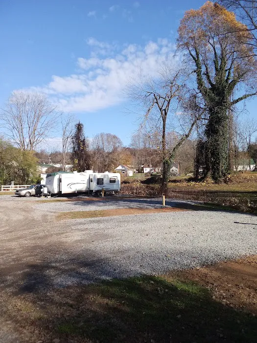 Creekside RV Park 10