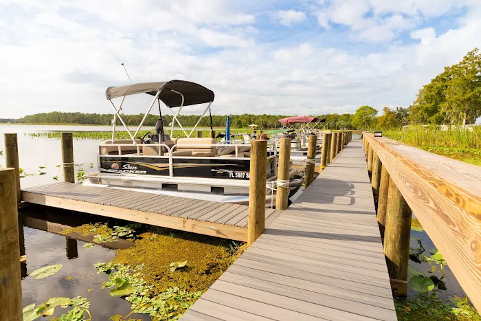 Sun Retreats Lake Josephine 9
