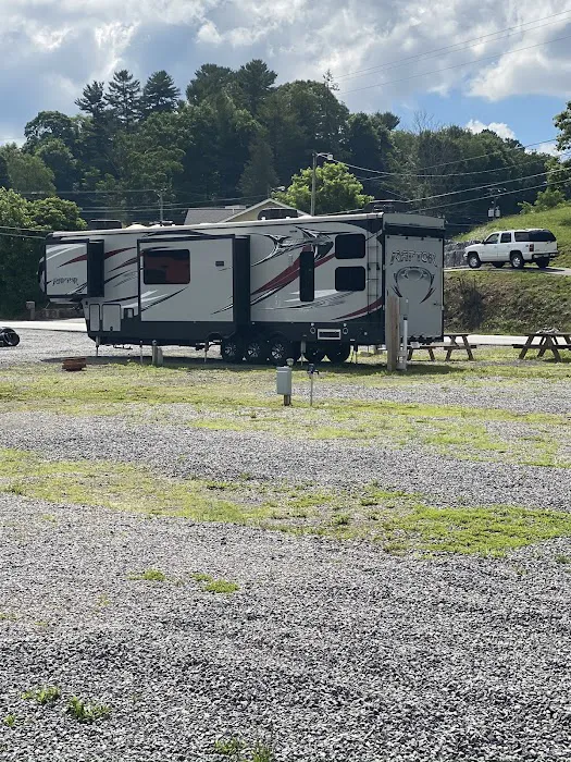 Coal Heritage Camping & Rentals 3