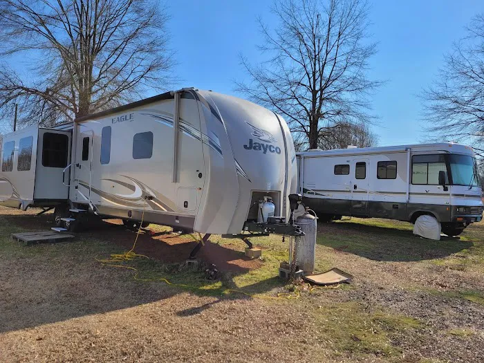 H and M RV Park 4