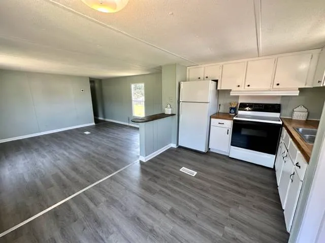 Turkey Creek Mobile Home Community 3