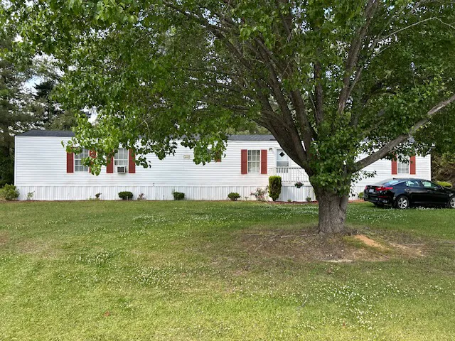 Bailey Meadows Mobile Home Community 4