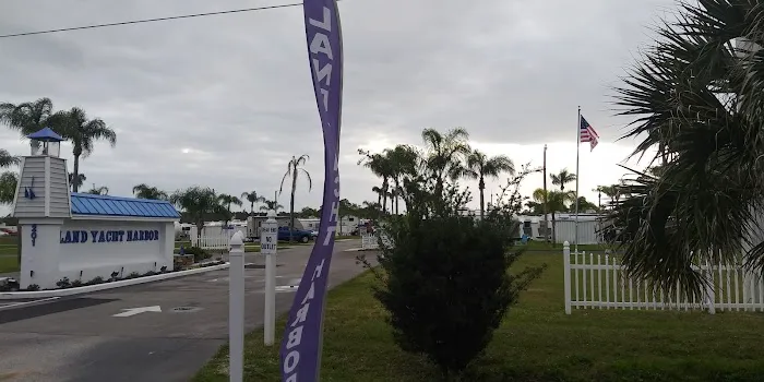 Land Yacht Harbor of Melbourne 7
