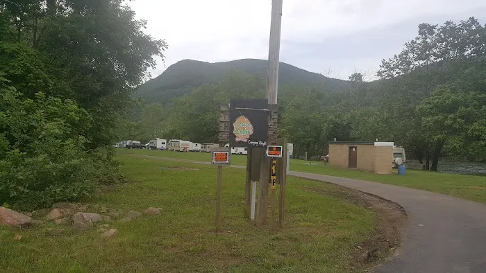 Larry's Landing Campground 4