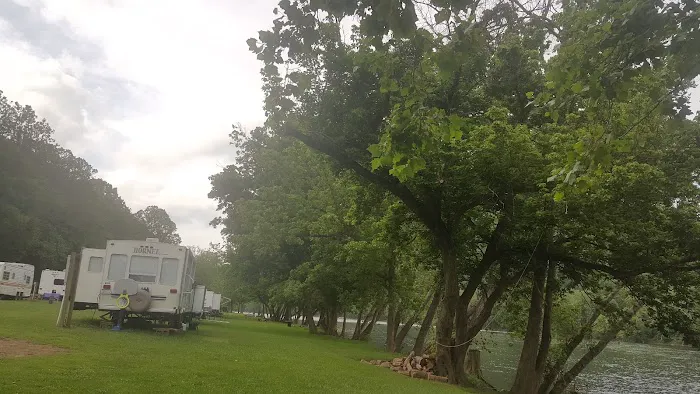 Larry's Landing Campground 10