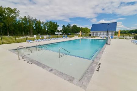 The Lakes RV & Cabin Resort