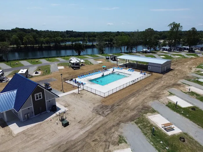 The Lakes RV & Cabin Resort 10