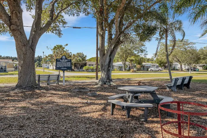 Tropical Haven 55+ Manufactured Home Lifestyle Community 3