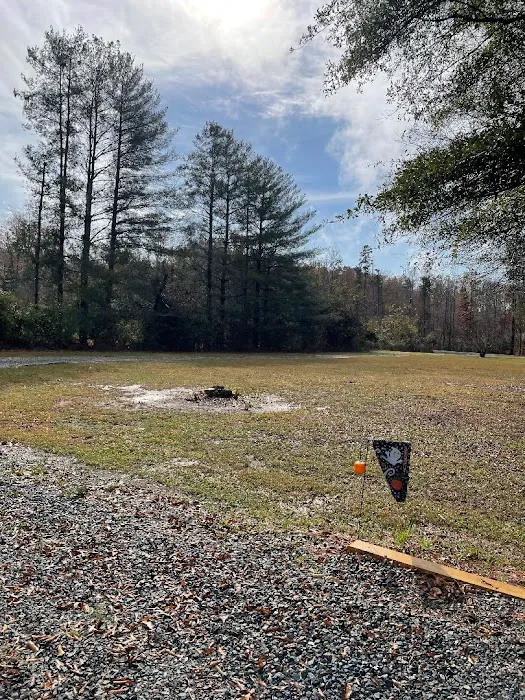 Red's RV Park 6