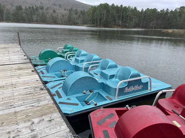 Moncove Campground at Moncove Lake 8