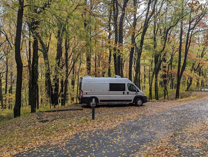 Peaks Of Otter Campground 4