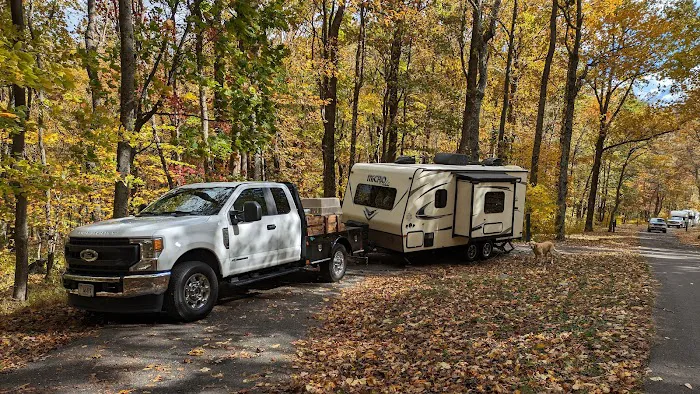 Peaks Of Otter Campground 7