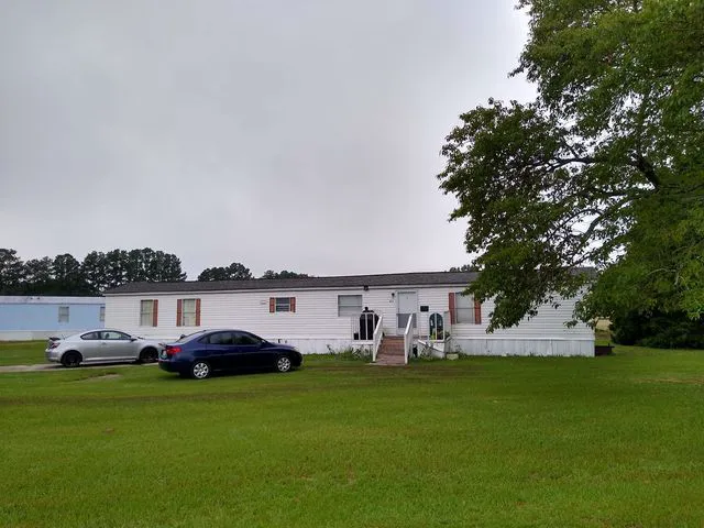 Fairview Mobile Home Community 3