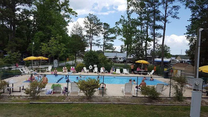 New Bern KOA Holiday 6