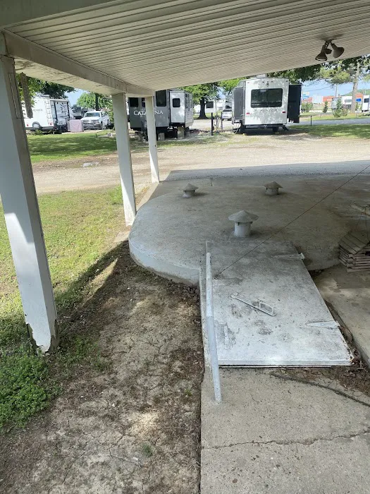 Lucky Camper & RV (Formerly Perkins RV Park) 8