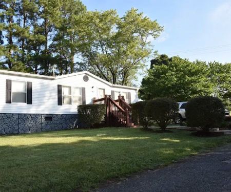 Briarwood Mobile Home Community