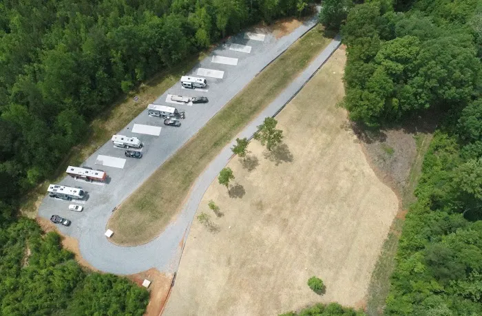 2 Lakes RV Resort 2
