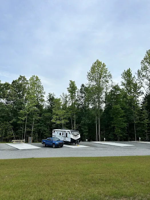 2 Lakes RV Resort 1