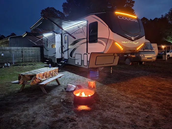 Moonlight Lake RV Park and Cottages 2
