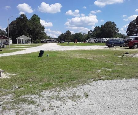 Moonlight Lake RV Park and Cottages
