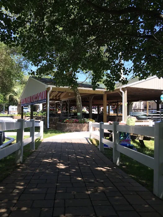 Emerald Isle RV Resort 10