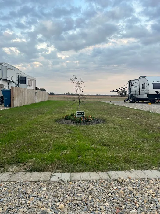 Oak Grove Tiny Home and RV Community 8