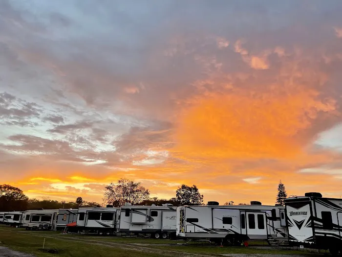 Villa Margaret Home and RV Park 3