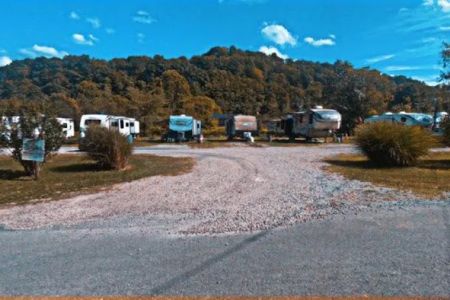Bowles RV Village/RV Lot Rental Full Hookup