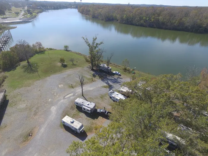 Demopolis RV Park 4