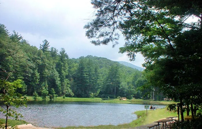 Montebello Camping & Fishing Resort 8