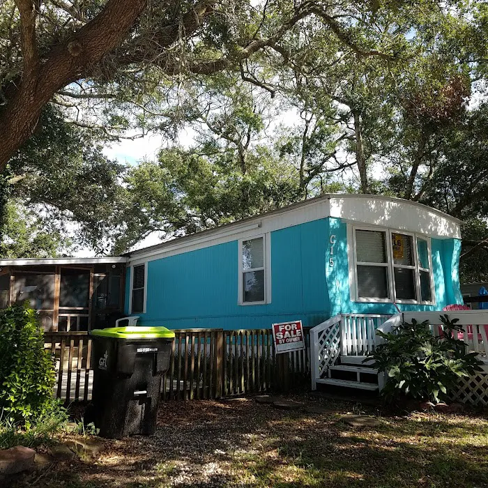 Paradise Bay Mobile Home 4