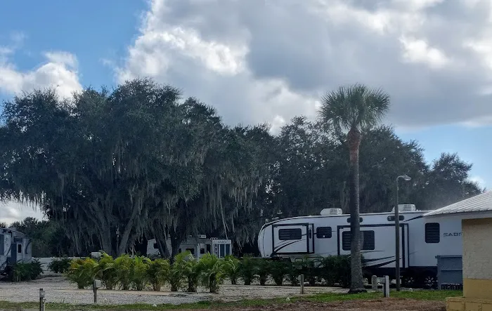 Lake Okeechobee RV Park 5