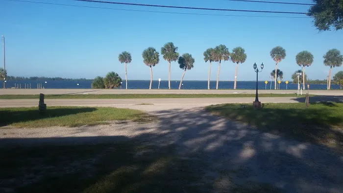 Breezeway Trailer Park 4