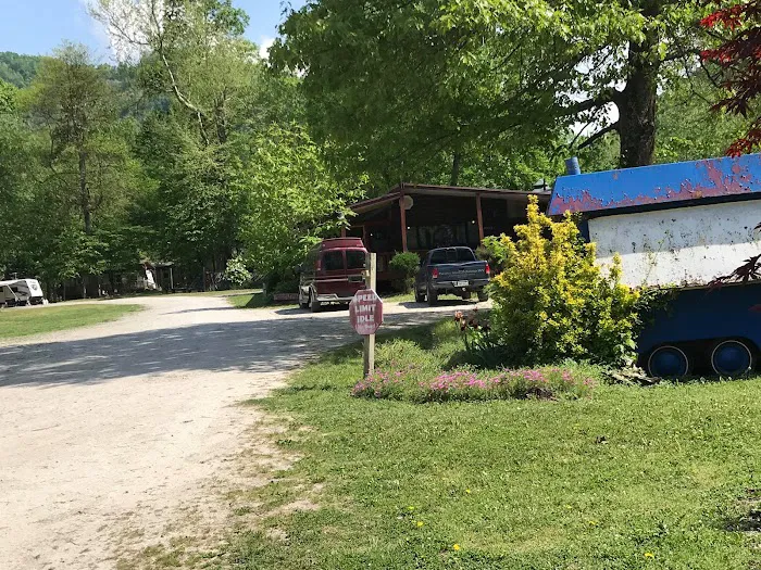 Paradise Island of Christian, WV 6