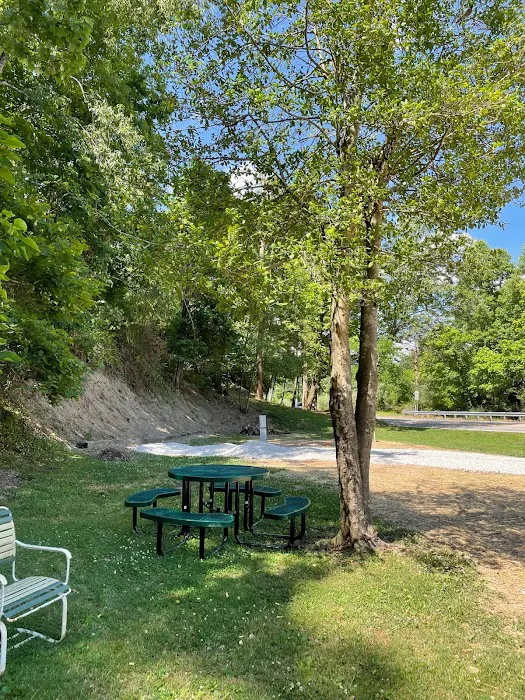 Hilltop Sunrise - Single RV Site with Electric, Water, and Sewer hookups 10