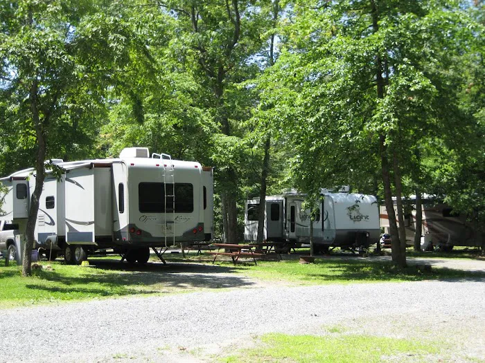 Charlottesville KOA Holiday 1