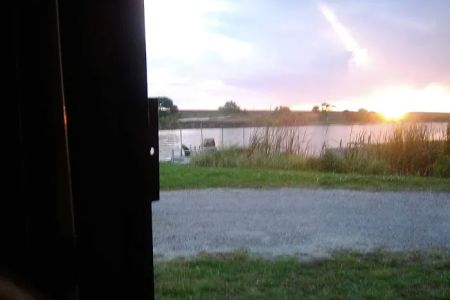 Canal Side Manor RV Park