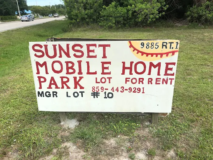 Sunset Mobile Home Court 5