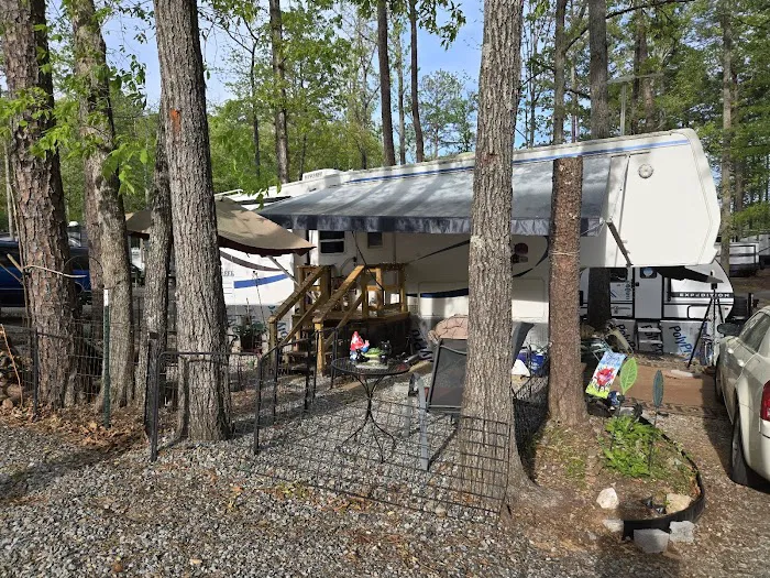 Amelia Family Campground 7