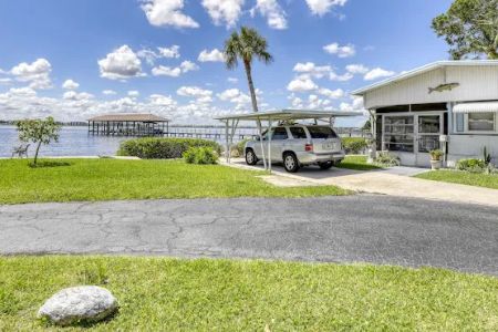 Pelican Pier West