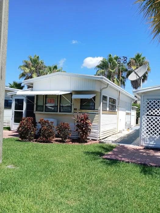 Palm Bay RV and Mobile Home Park 3