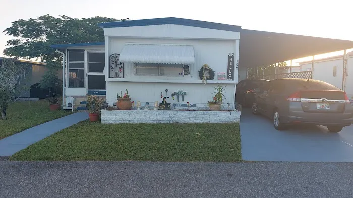 Palm Bay RV and Mobile Home Park 6