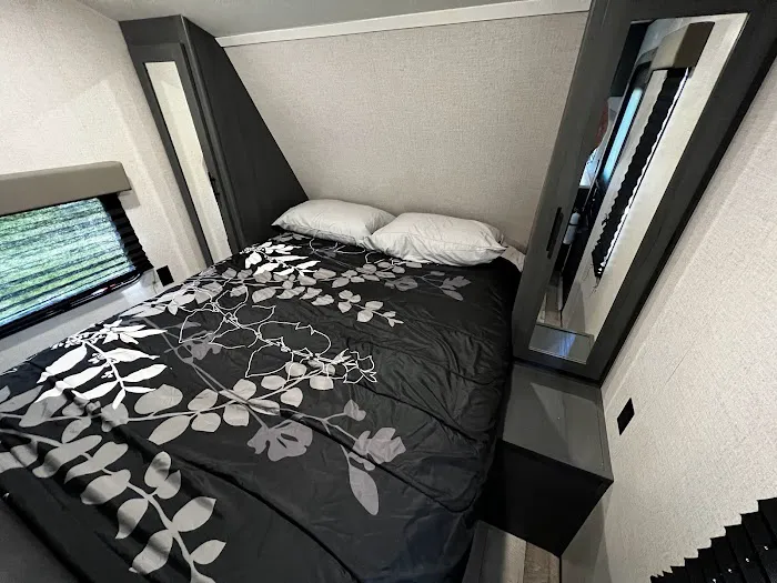 Chris's RV Rental 3