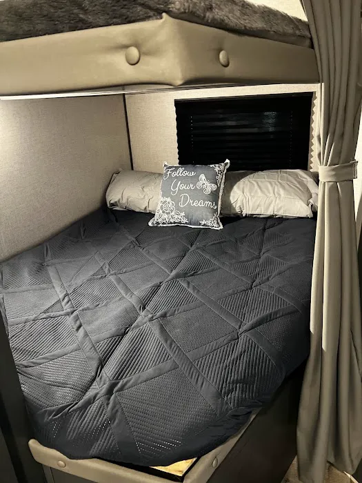 Chris's RV Rental 9